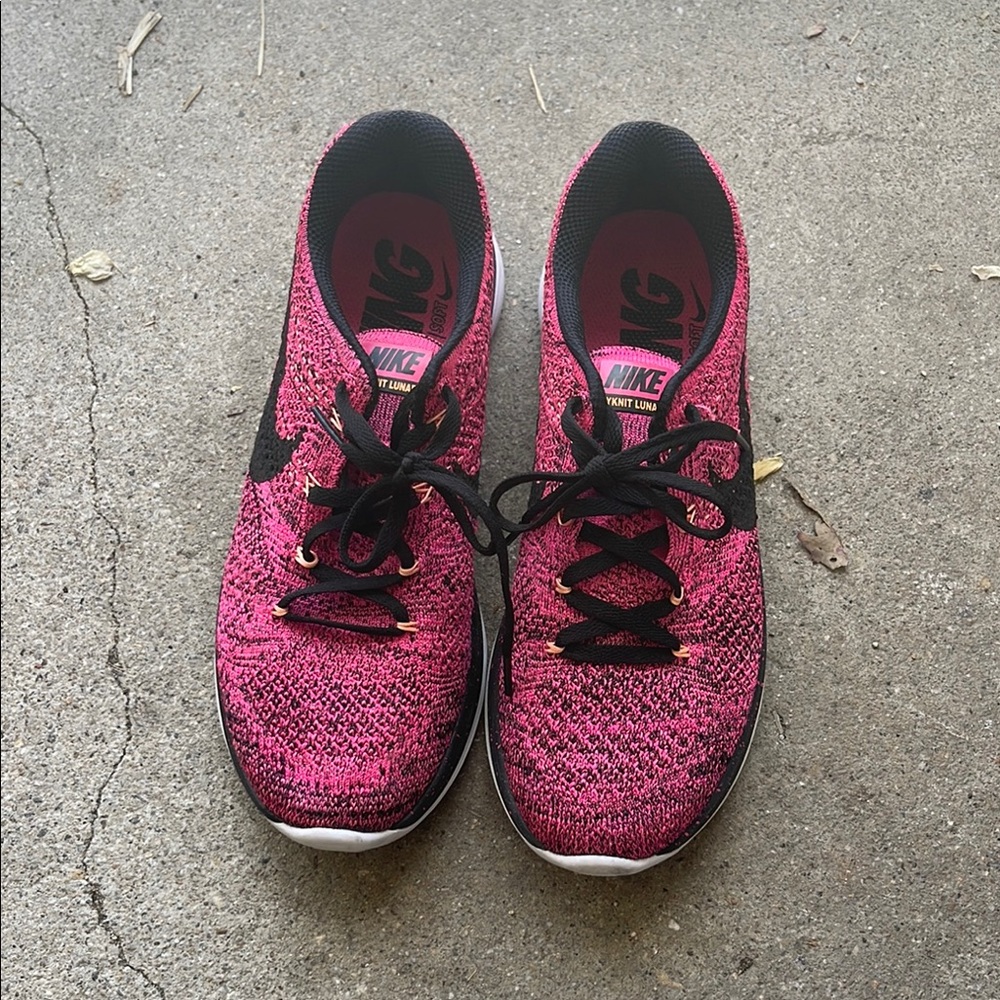 Nike Pink and Black Athletic Shoes flyknit lunar 3 Knit Design